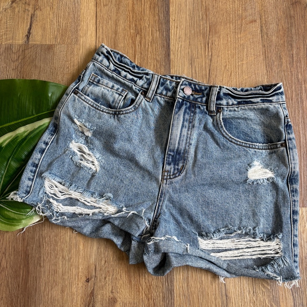 O’Neill Angus distressed denim shorts in Drifter Sz 28 (b6)